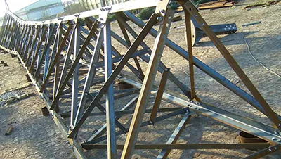 60-метровая трехгранная решетчатая башня связи из уголков