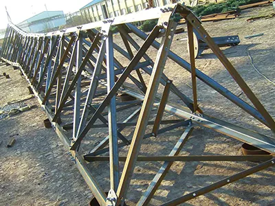 60-метровая 3-гранная решетчатая башня из уголков